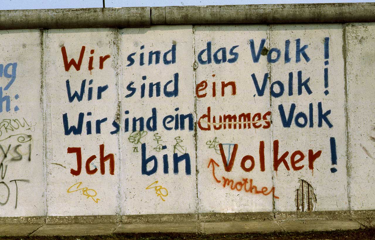 Berliner Mauer, 1990 / Quelle: Wikimedia / Urbán Tamás